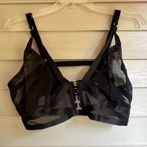 Torrid Curve Overt Strappy Mesh Wireless Bralette Size 3